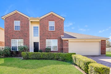 533 Autumn Park Fort Worth, TX 76140